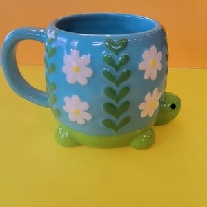 Pretty turtle mug